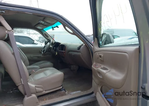 2002 Toyota Tundra Ltd V8 from USA, damaged, VIN 5TBBT48112S236038